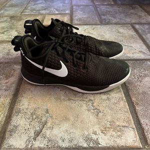 🟢Nike Men's LeBron Witness 3 Athletic Shoes Black/W